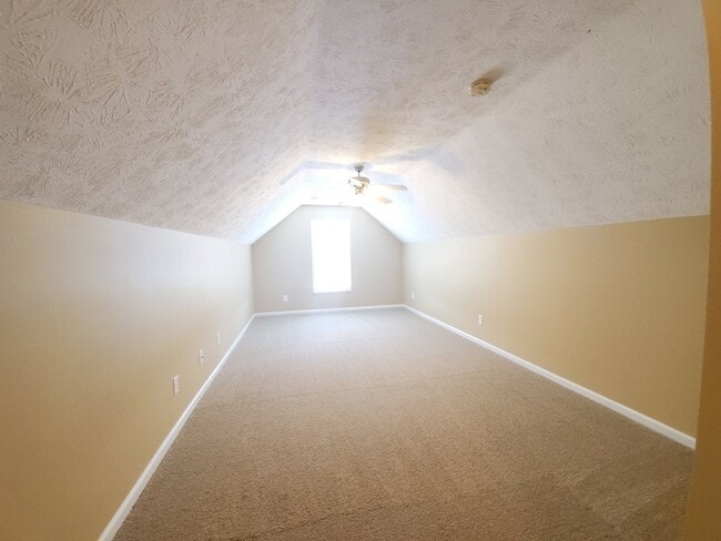 Building Photo - 102 Kennedy Dr