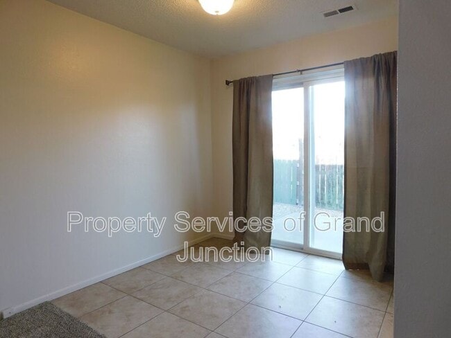 Building Photo - 232 Crawford Ln