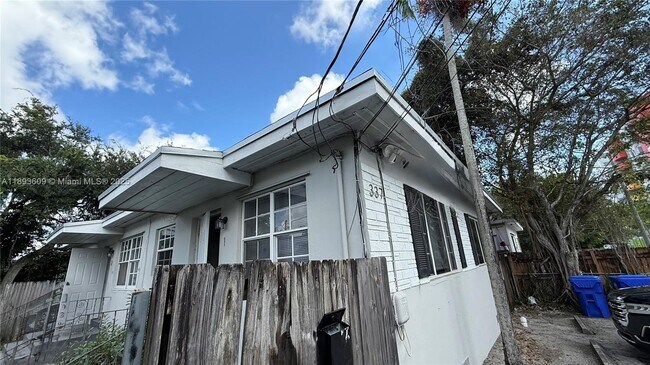 Building Photo - 337 NE 57th St