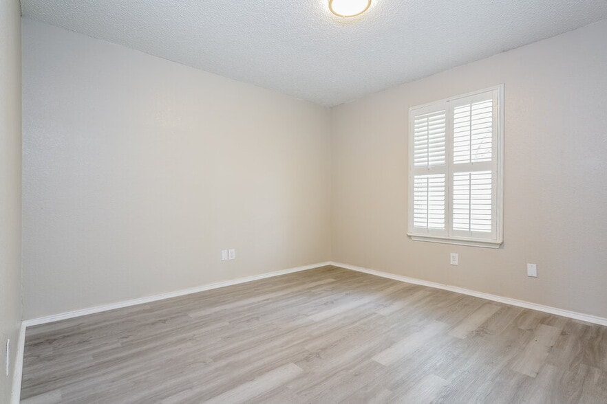 Building Photo - 920 Tennessee Trail