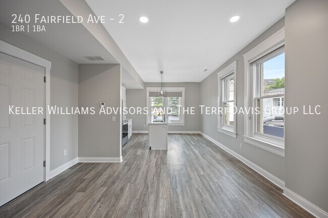 Primary Photo - 240 Fairfield Ave