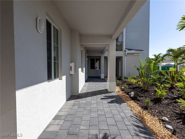 Building Photo - 5807 Double Eagle Cir