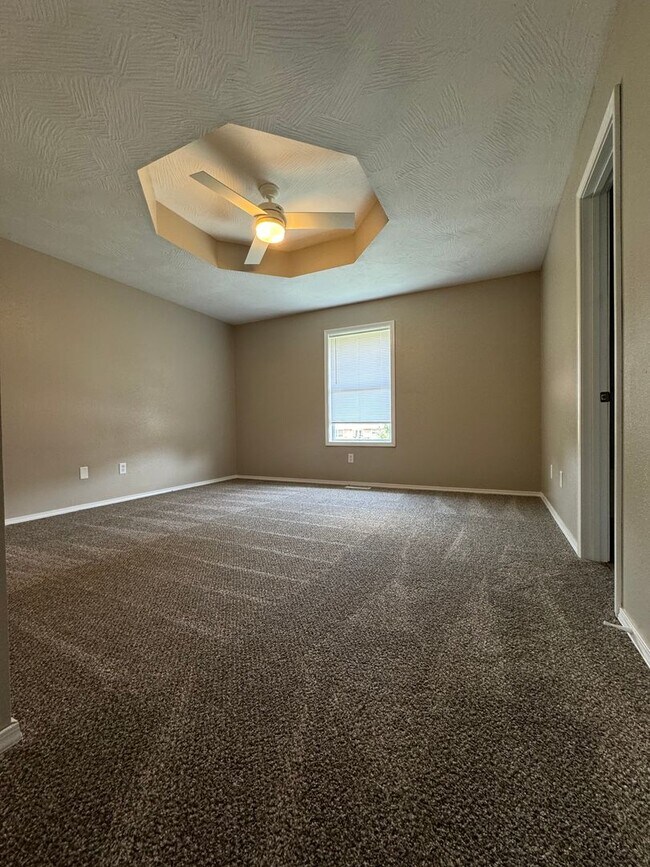 Building Photo - 4051 Condor Dr