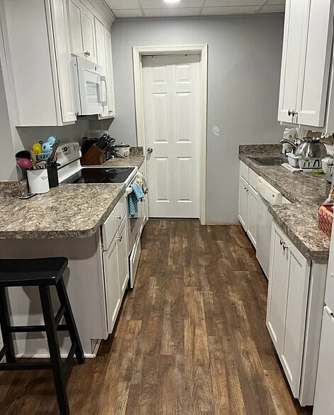 Building Photo - 110 University Blvd