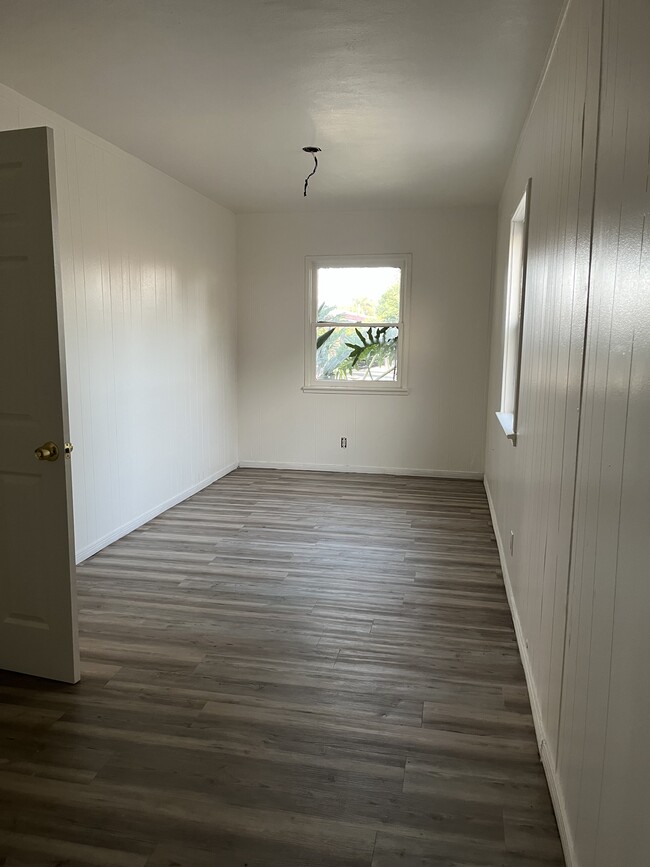 Building Photo - 3605 Caspian Ave