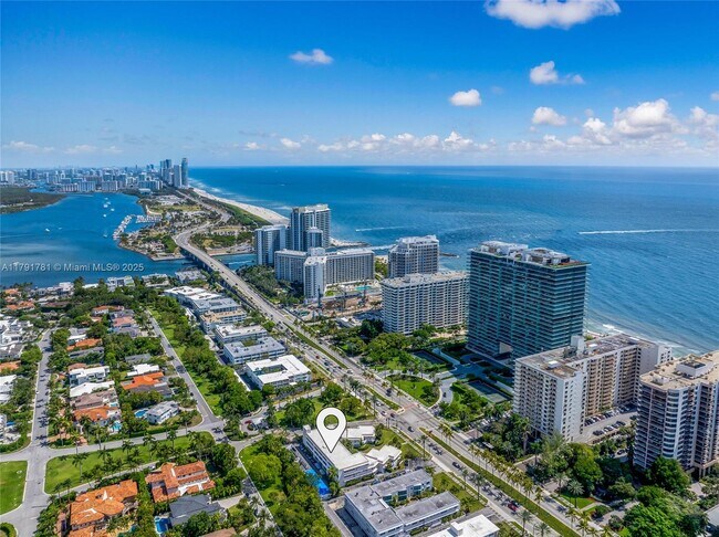 Building Photo - 10190 Collins Ave