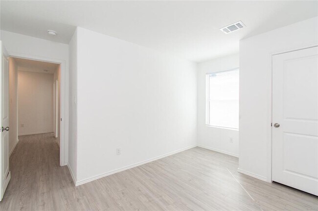 Building Photo - 5812 San Geronimo