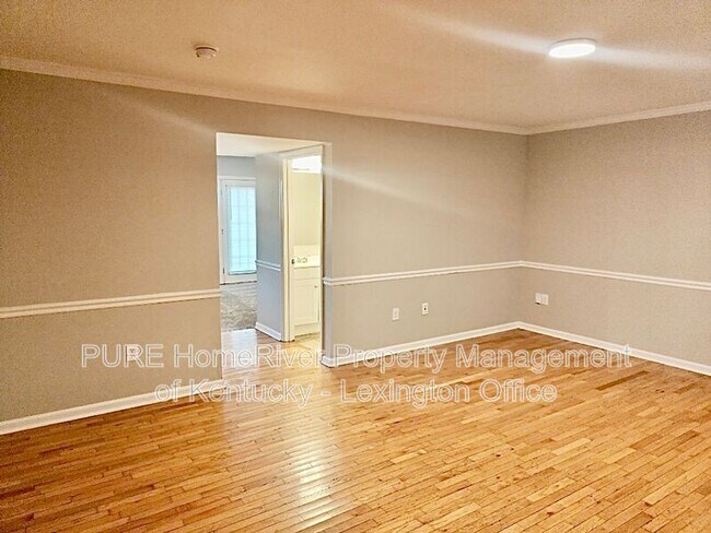 Building Photo - 1053 Merrick Dr