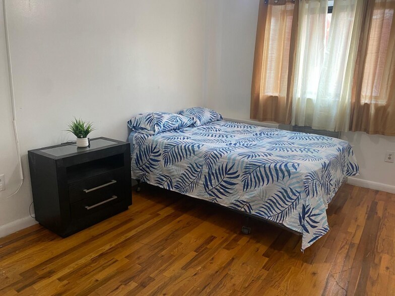 Building Photo - 951 Hoe Ave