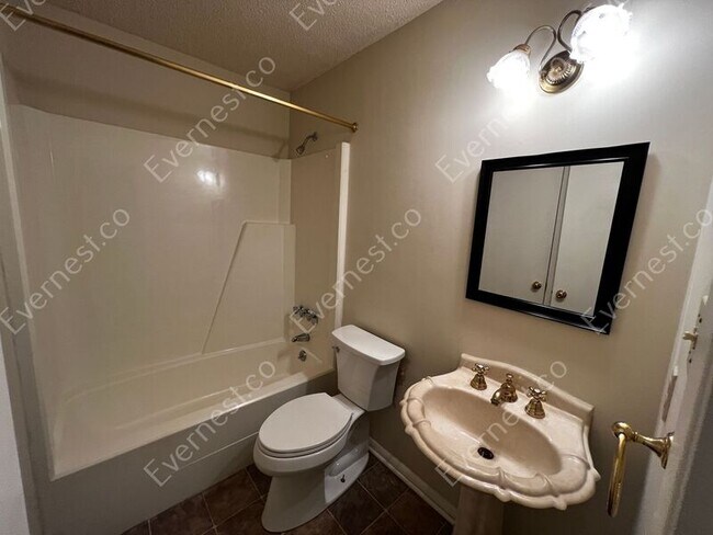 Building Photo - 604 Running Brook Rd