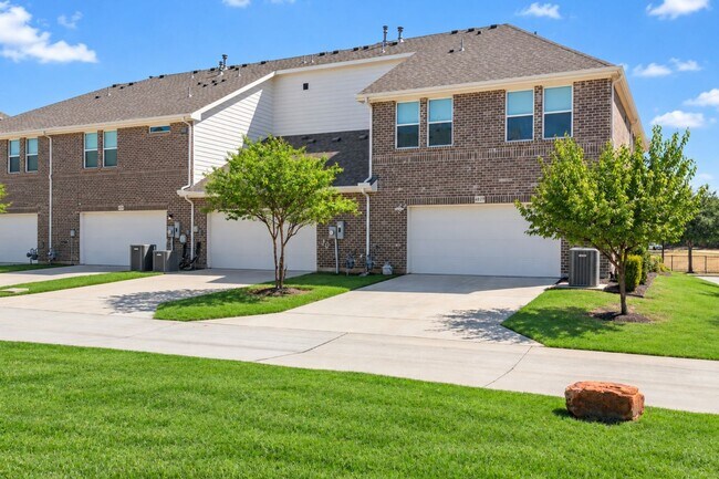 Building Photo - 4899 Ellie Ln