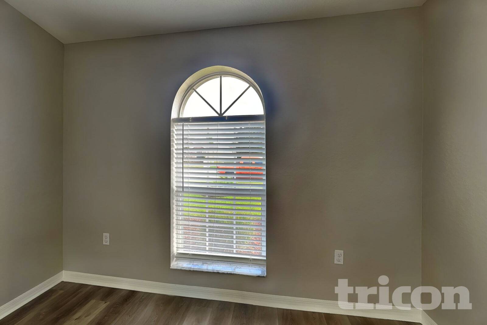 Building Photo - 2075 Sunflower St