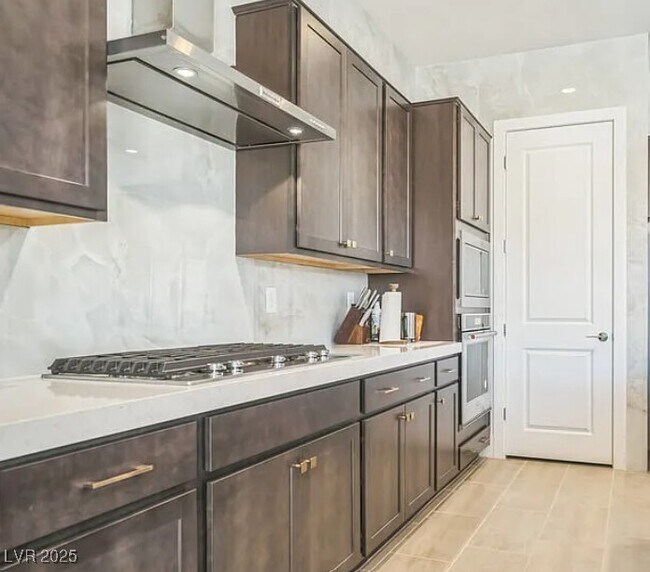 Building Photo - 9031 Coastal Oaks St