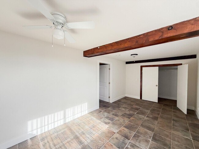 Building Photo - 4 bed 3 bath Single-family Home in Glenview/Lower Diamond area of Oakland