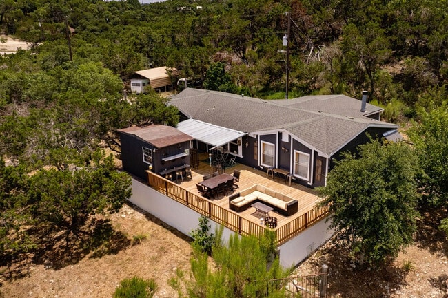 Building Photo - 705 Firefly Dr