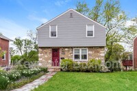Building Photo - 2032 Jenkintown Rd