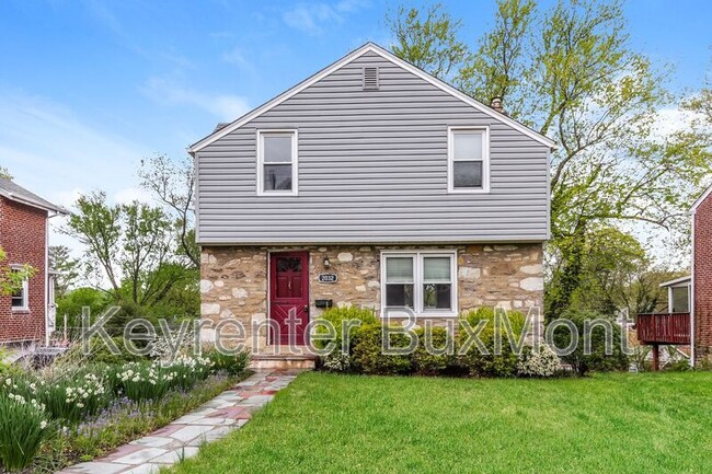 Primary Photo - 2032 Jenkintown Rd
