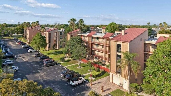 Building Photo - 370 NW 76th Ave