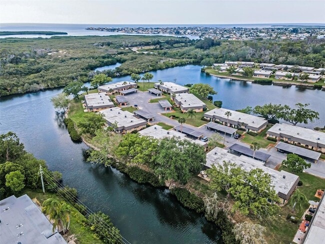 Building Photo - 4200 Hampton Dr