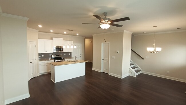 Building Photo - Brand New Townhouse in Lilburn