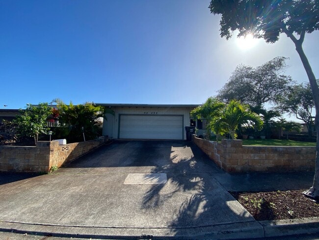 Primary Photo - For Rent - 94-498 Hokuili St.