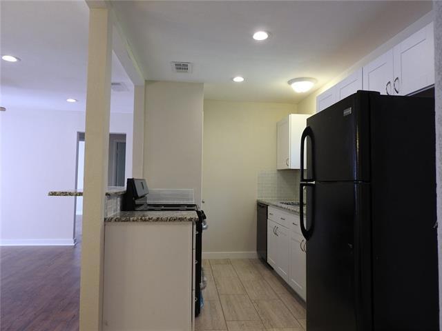 Building Photo - 10533 Aledo Dr