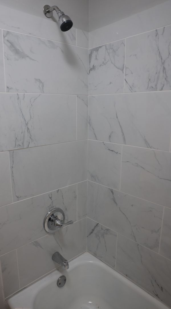 Building Photo - Single Family Residence