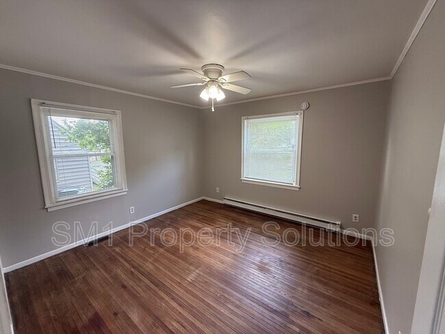 Building Photo - 1036 Nancy Ln SE