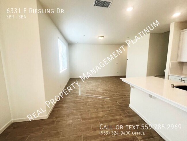 Building Photo - 6331 E Riesling Dr