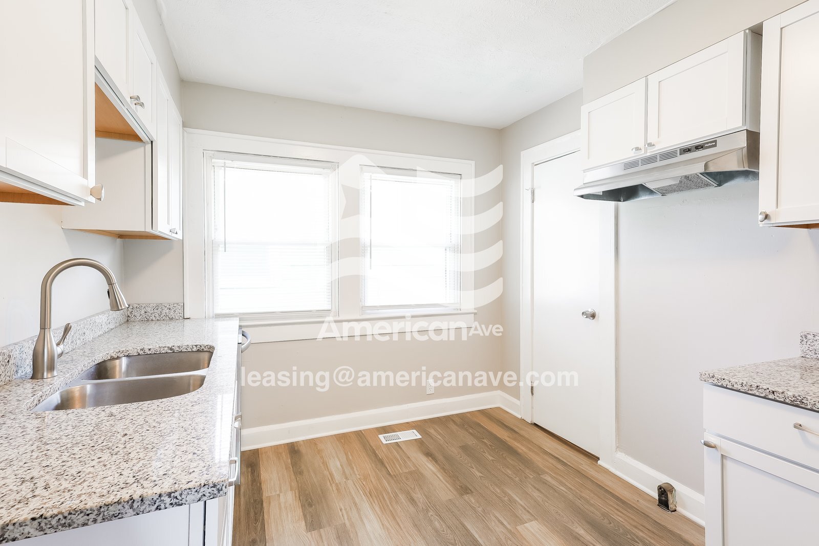 Building Photo - 2126 Dequincy St