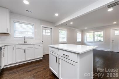 Building Photo - 1704 Club Rd