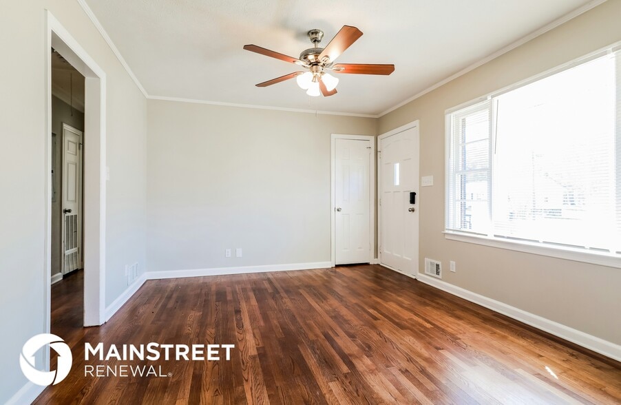 Building Photo - 131 Mears St