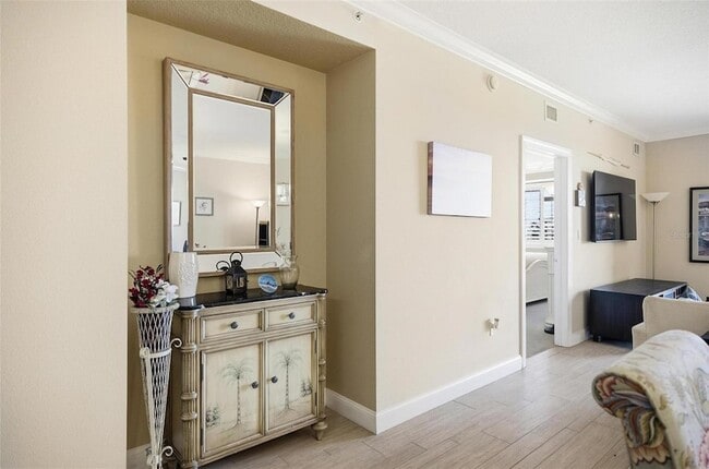 Building Photo - 60 Surfview Dr