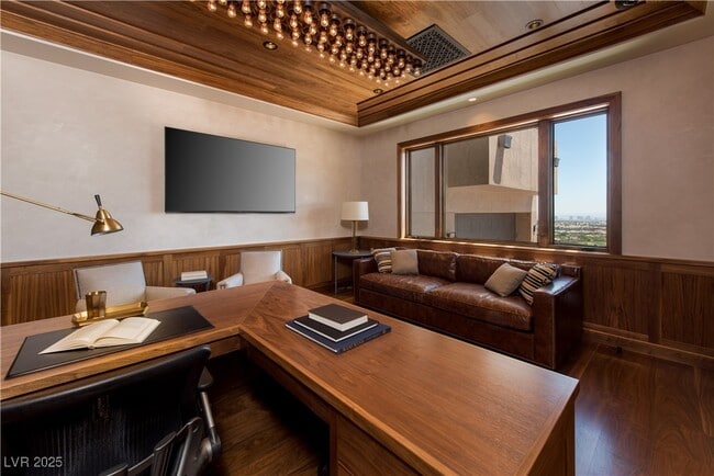 Building Photo - 5 Promontory Pointe Ln