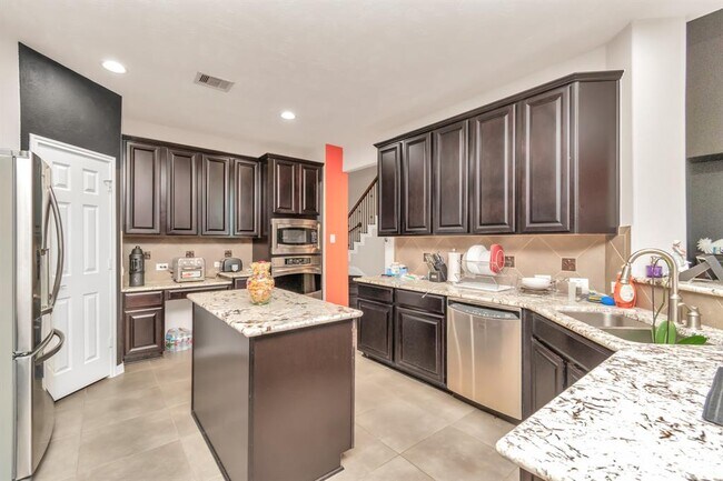 Building Photo - 6915 Moreleigh Branch Dr