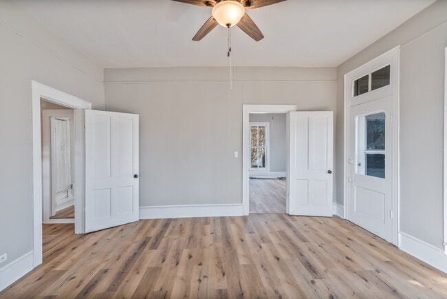 Building Photo - 319 Montague St