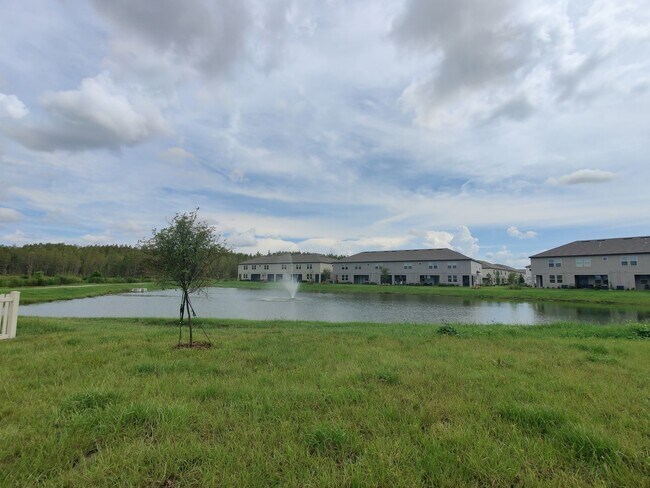 Building Photo - 8851 Bower Bass Cir