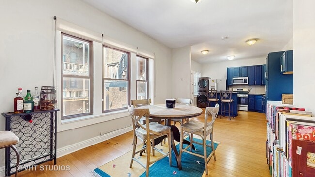 Building Photo - 5110 S Woodlawn Ave