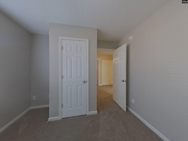 Building Photo - 137 Chatham Trace