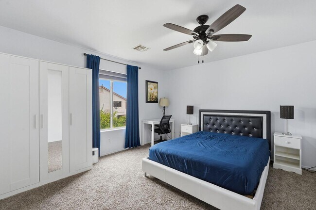 Building Photo - 6843 S 26th St