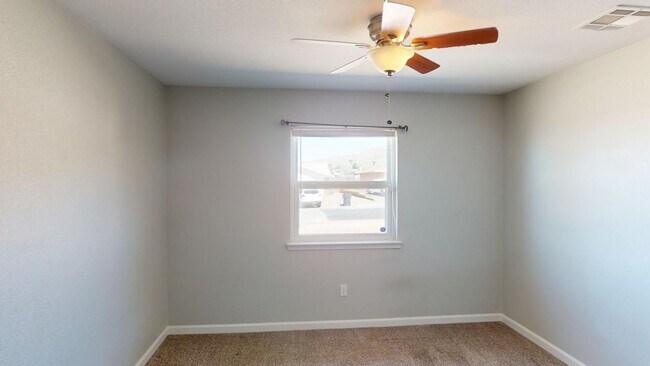 Building Photo - 3206 Thunder Rd