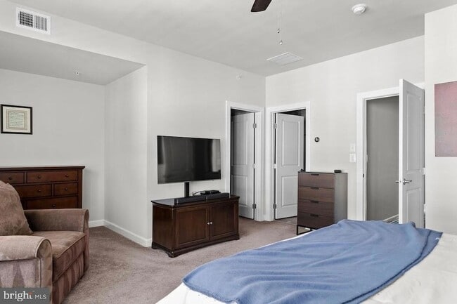 Building Photo - 43386 Whitehead Ter