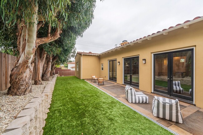 Building Photo - Beautifully Renovated Torrance Home!