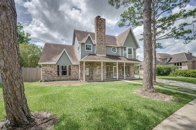 Building Photo - 2287 Woodland Springs St