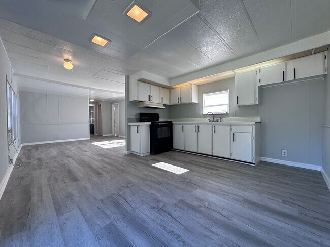 Building Photo - **RENT TO OWN** 2 bed / 2 bath - Mobile Ho...