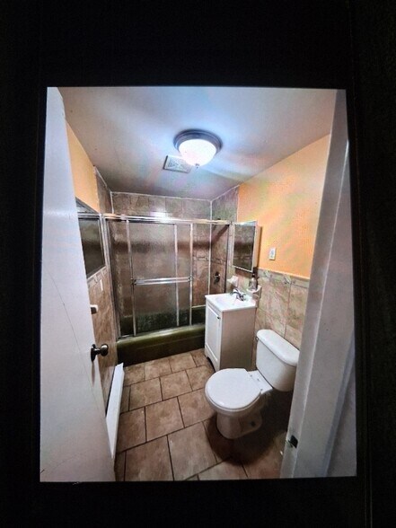 Building Photo - 2613 Bergenline Ave