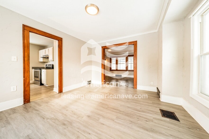 Building Photo - 49 Jackson St