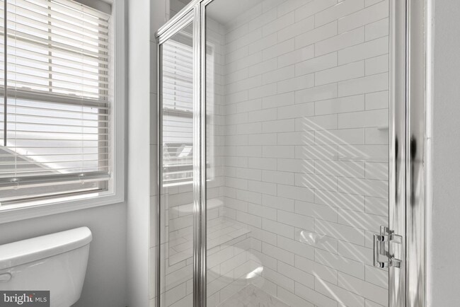 Building Photo - 257 Redpoll Alley