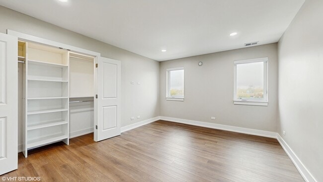 Building Photo - 550 Sheridan Square