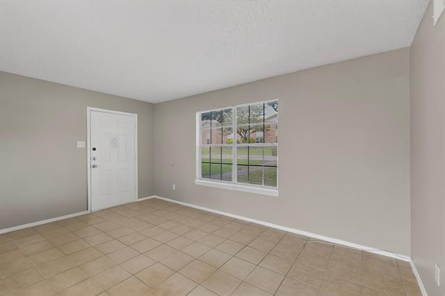 Building Photo - 8024 Cambridge Cir